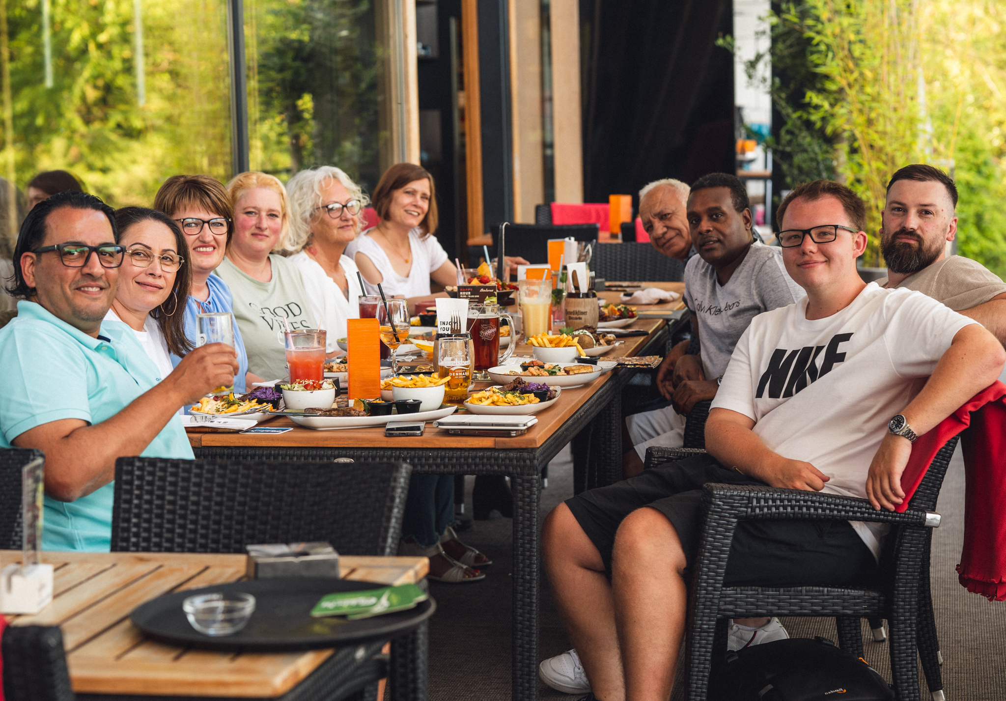 pflegedienst Stern Kassel Logo | Bei uns steht unser Team und unsere Klienten an erster Stelle | Cocktailabend